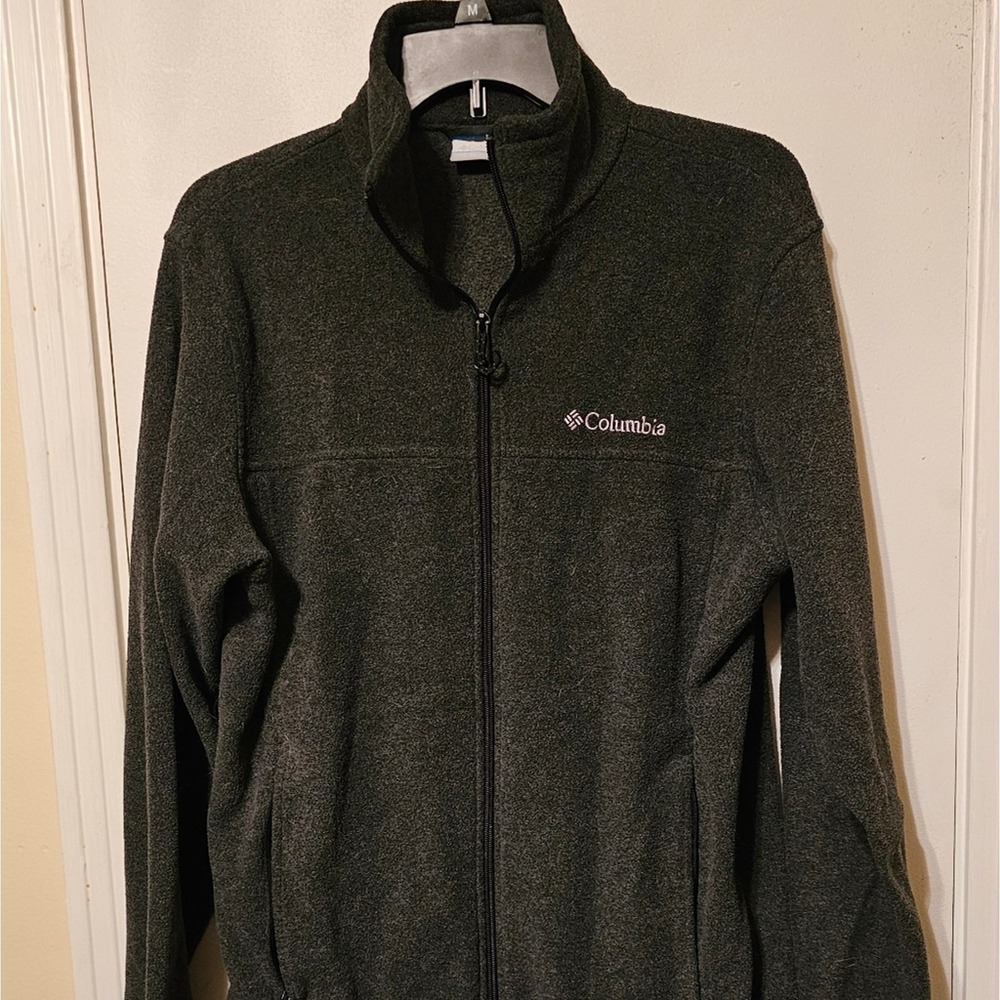 Men's Columbia Size Small Jacket-excellent condition Gray